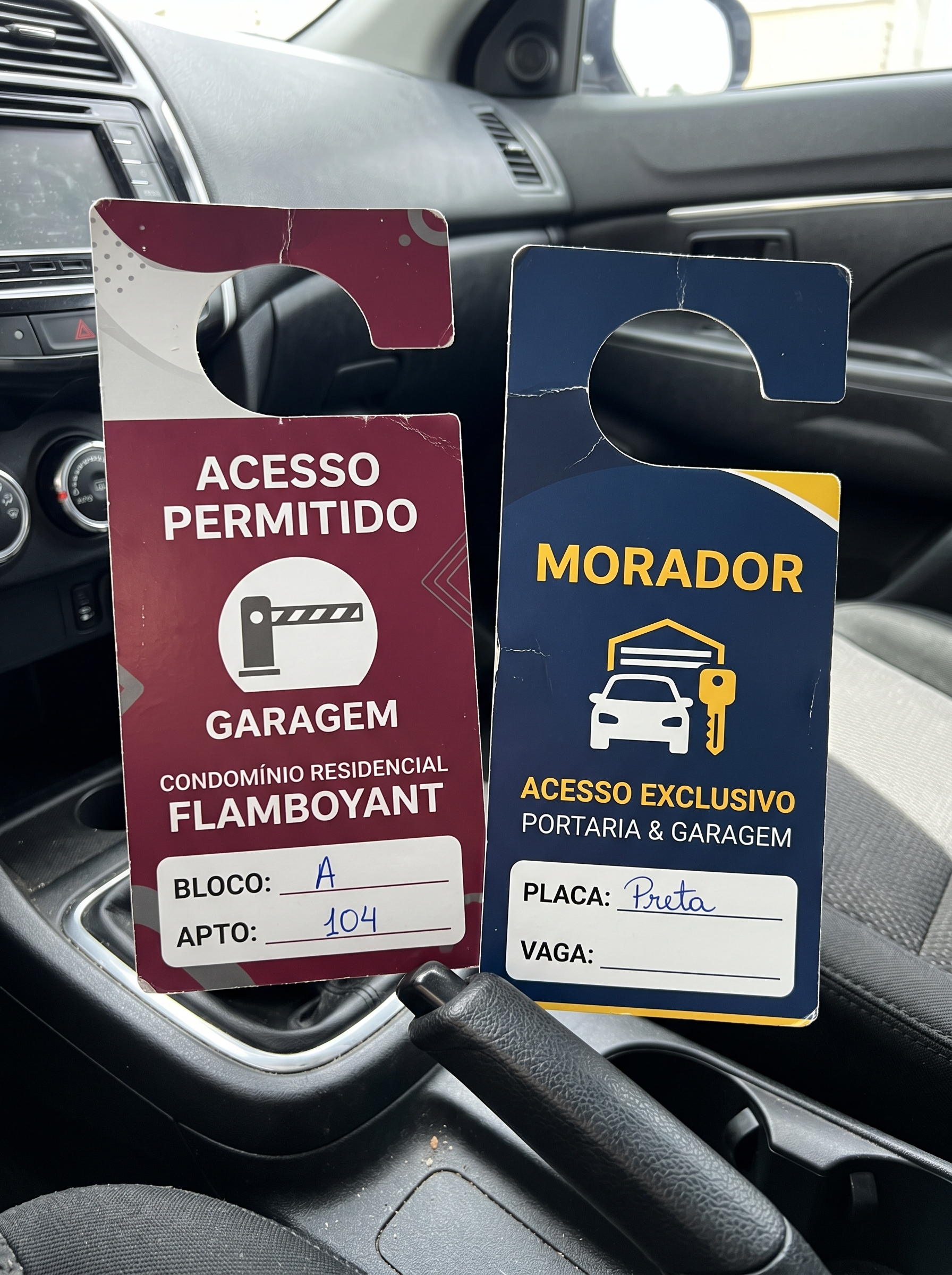 Display veicular de retrovisor para carro
